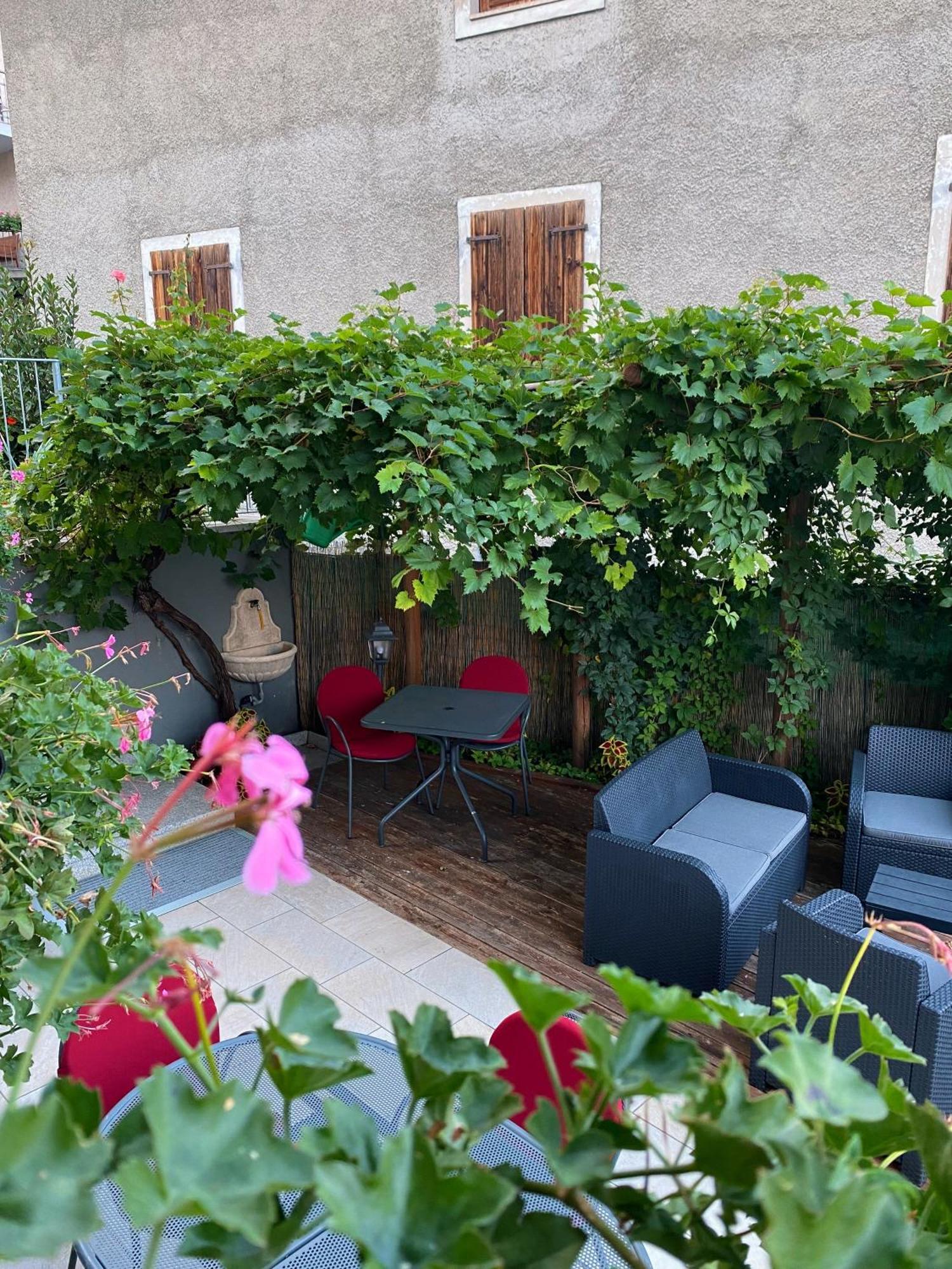 Alla Campanella Riva del Garda Exteriör bild