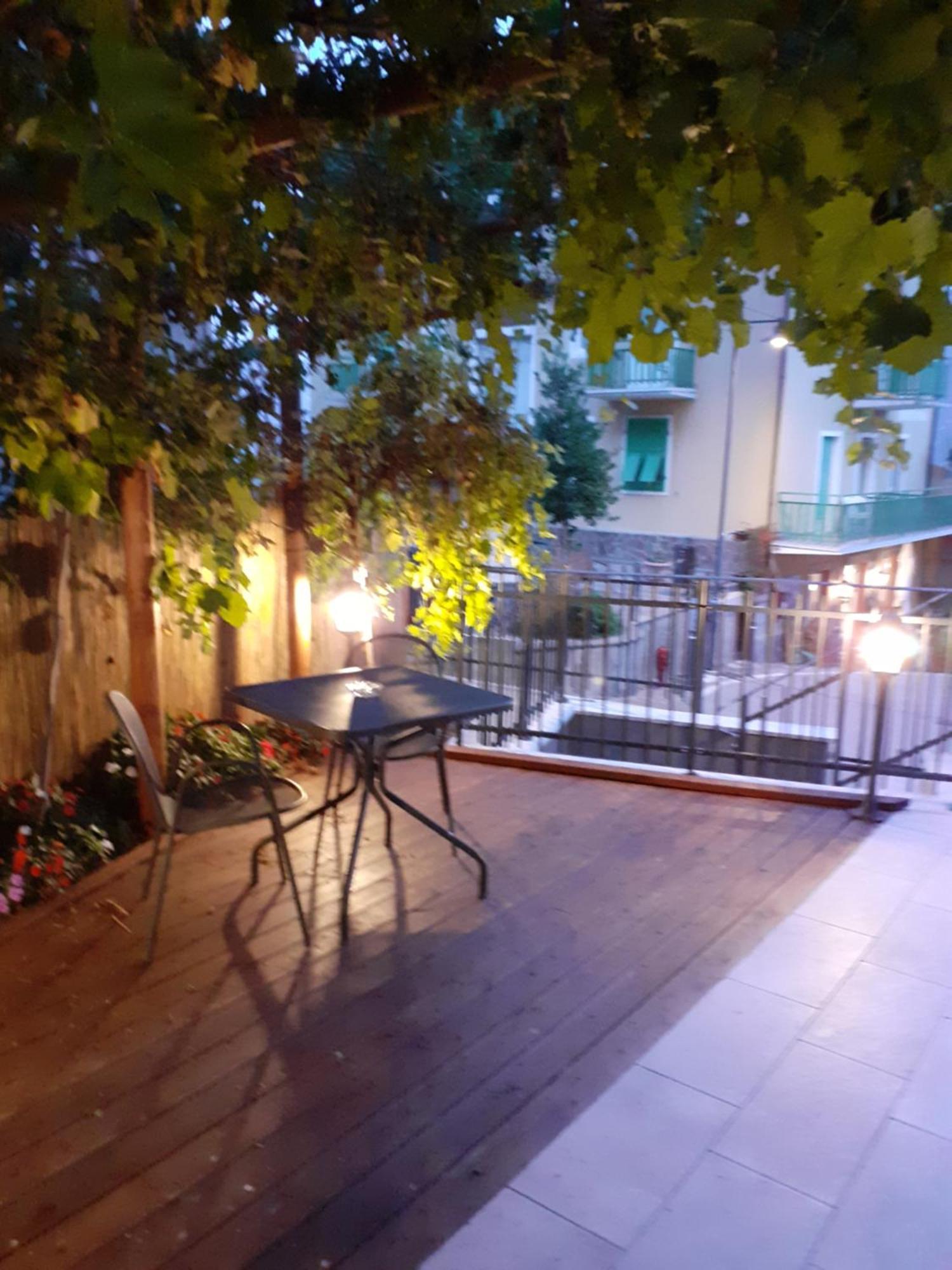 Alla Campanella Riva del Garda Exteriör bild