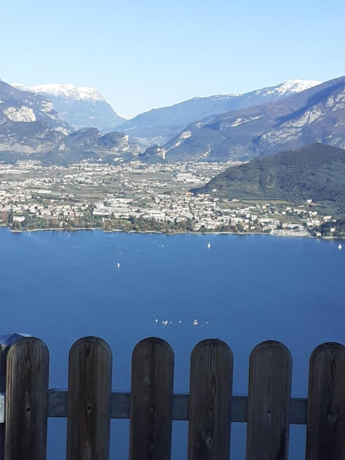Alla Campanella Riva del Garda Exteriör bild