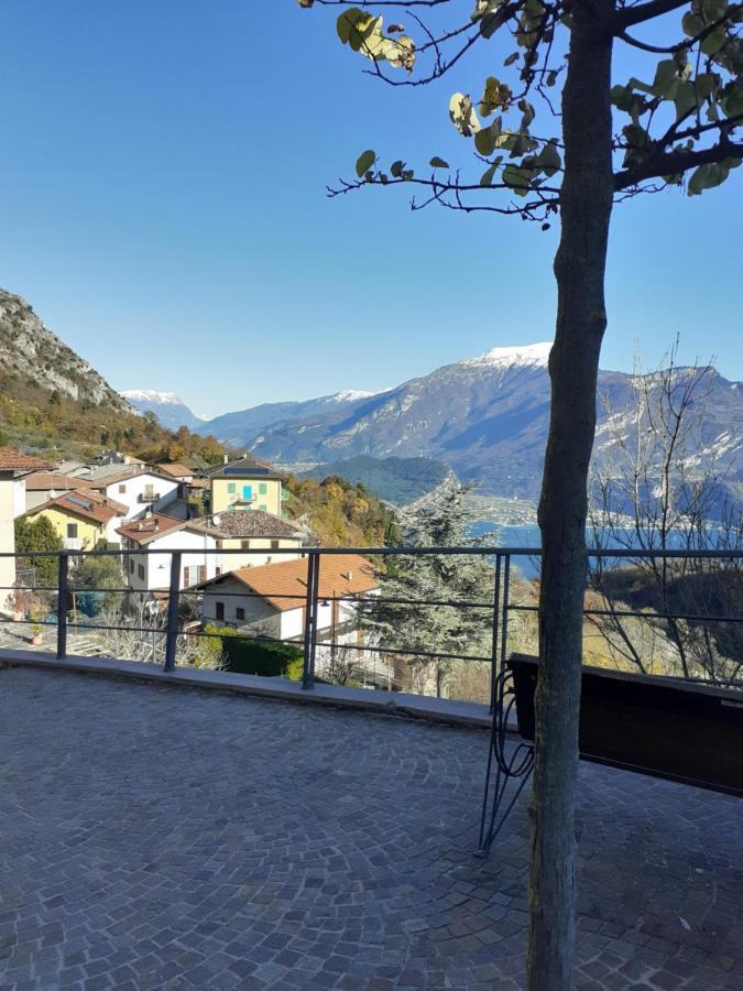 Alla Campanella Riva del Garda Exteriör bild